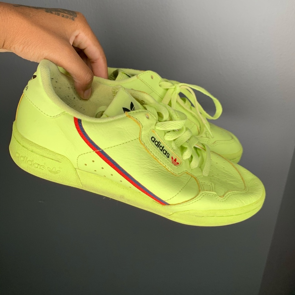 Adidas Continental